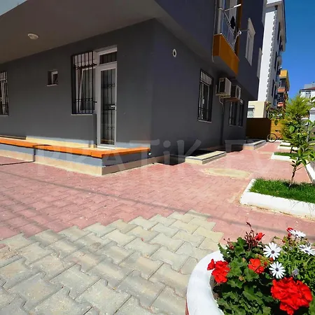 Pratik Ev Apartment *