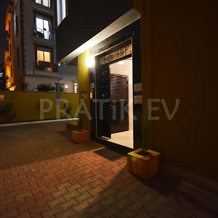 Pratik Ev Apartment