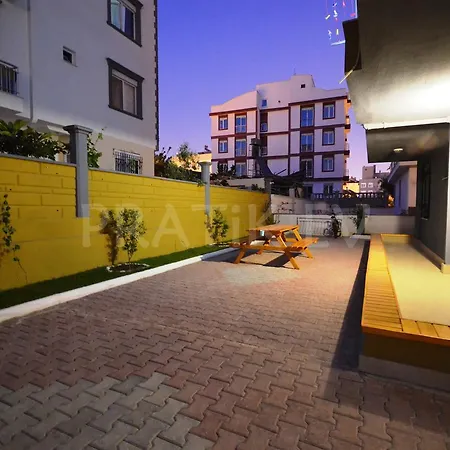 Pratik Ev Apartment *